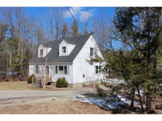 54 Ledgeview Dr, Rochester, NH 03839-5619