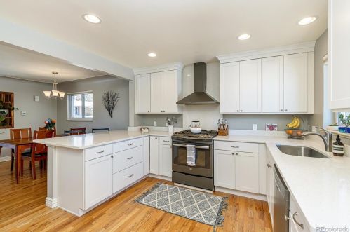 910 Estes St, Denver CO  80215-5452 exterior