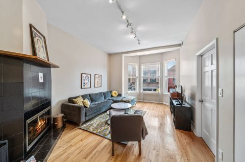 2204 Clybourn Ave, Chicago, IL 60614-3012