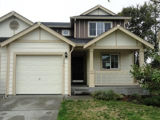 3594 Oxbow Ave, Tacoma, WA 98424-3851
