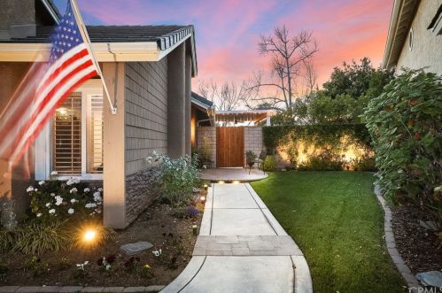 8 Campanero, Irvine CA  92620-1821 exterior