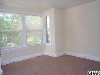 2015 Chestnut St, Harrisburg PA  17104-1332 exterior