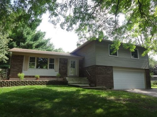 602 Evergreen Ct, Barrington Hills, IL 60102