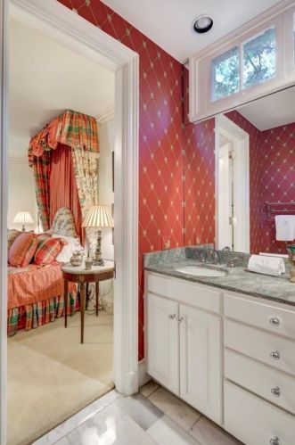 1820 Garraux Rd, Atlanta GA  30327-2504 exterior