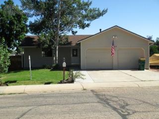 865 Bruce Dr, Longmont, CO 80513-1137