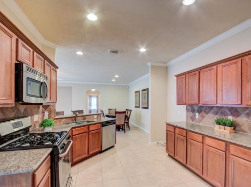 14 Kentwick Pl, Conroe TX  77384-5108 exterior