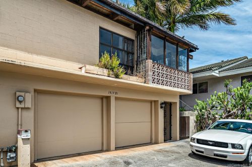 1417 Alexander St, Honolulu HI  96822-4920 exterior