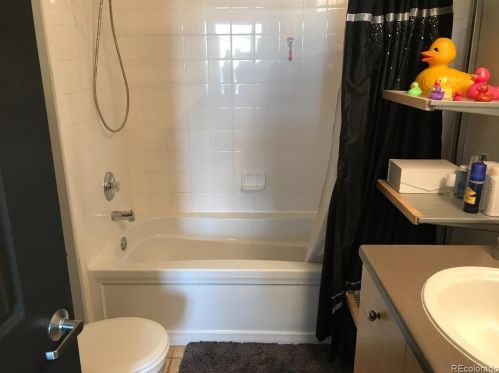 5677 Park Place Ave, Englewood CO 80111-3388 exterior