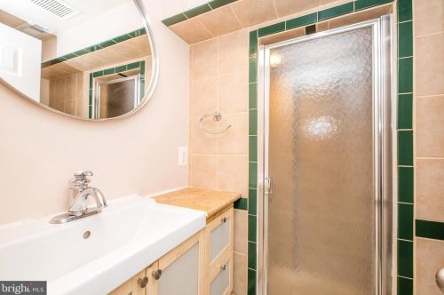 2614 Urbana Dr, Silver Spring MD 20906-5032 exterior