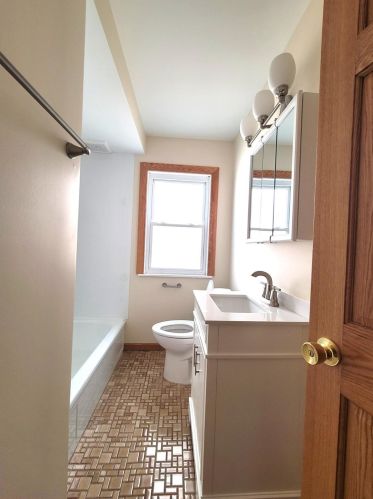 543 141 St, Hammond IN 46327-1222 exterior