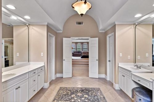 2308 Briarcliff Cmns, Atlanta GA  30345-2173 exterior