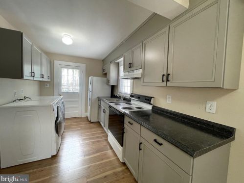 920 Northside Dr, Fredericksburg, VA 22405-2618