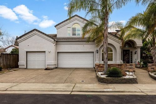 8837 Tritonia Ct, Elk Grove, CA 95624-3289