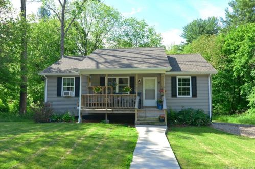 41 Gendreau Dr, Killingly, CT 06241-2004