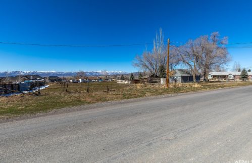 590 200, Mount Pleasant UT 84647-1233 exterior