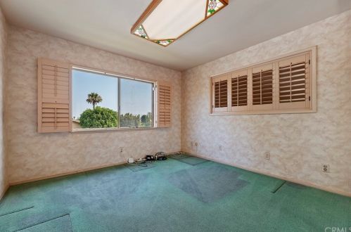 6535 Rycroft Dr, Riverside CA  92506-5314 exterior