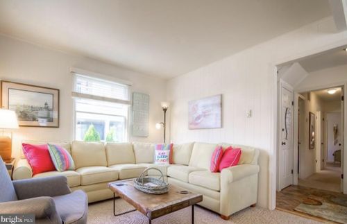 126 110th St, Stone Harbor, NJ 08247-2104