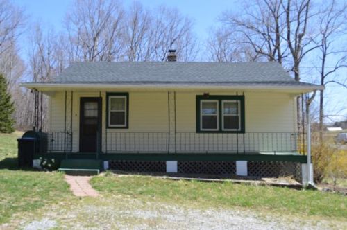 5625 Catawba Valley Dr, Catawba, VA 24070-2209