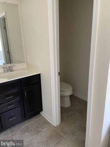 118 Un Rdg Dr, Charles Town WV 25414-4937 exterior