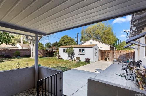 3656 Harding St, Riverside CA  92506-2621 exterior