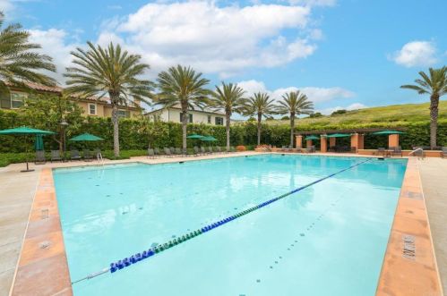 105 Coyote Brush, Irvine CA  92618-8873 exterior