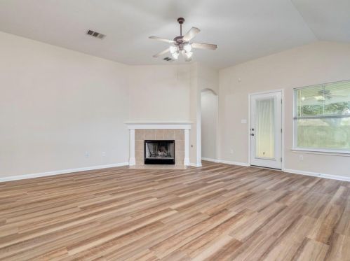 157 Maplewood, Uhland TX  78640-5276 exterior