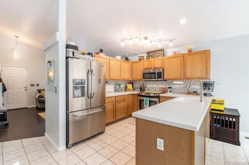 19058 Hampden Dr, Denver CO  80013-5411 exterior