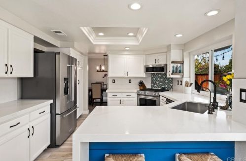 1870 Timber Trl, Vista CA 92081-7326 exterior