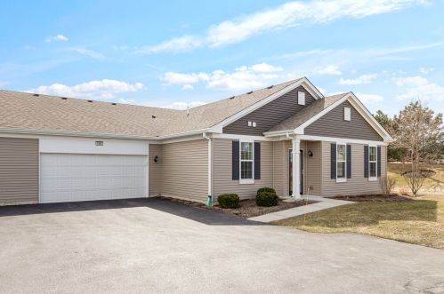 1604 Hannah Ln, Pingree Grove IL  60140-5416 exterior