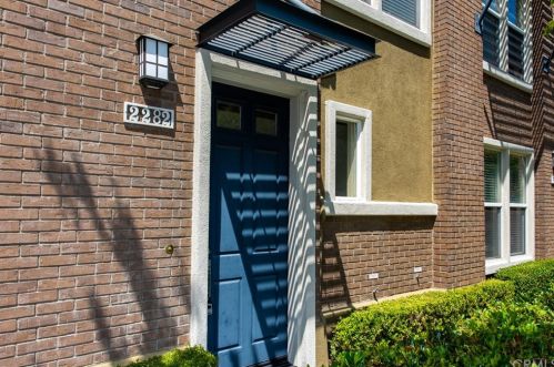 2282 Clark Dr, Fullerton, CA 92833-5616