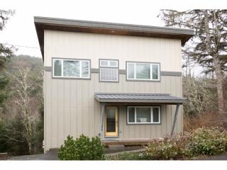 50115 Bch Rd, Neskowin OR  exterior
