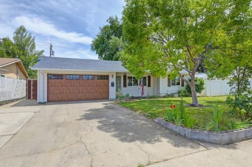 10778 Oakton Way, Rancho Cordova, CA 95670-2439