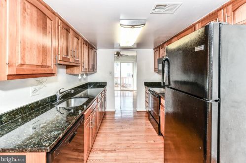 8088 Edinburgh Dr, Springfield VA  22153-2908 exterior