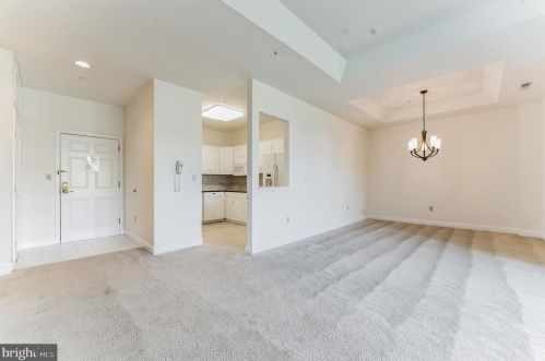 2125 Windrow Dr, Princeton, NJ 08540-5022