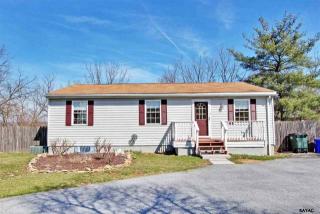 751 Cherry Ln, York, PA 17406-2302