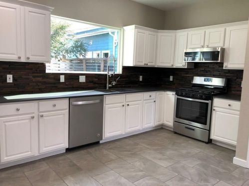 2917 16th St, Austin TX  78702-1540 exterior