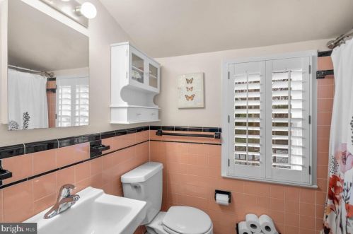 10617 Lorain Ave, Silver Spring MD 20901-3247 exterior