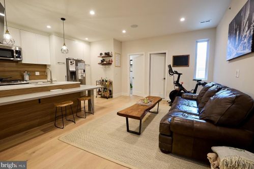 1610 Germantown Ave, Philadelphia PA  19122-3017 exterior