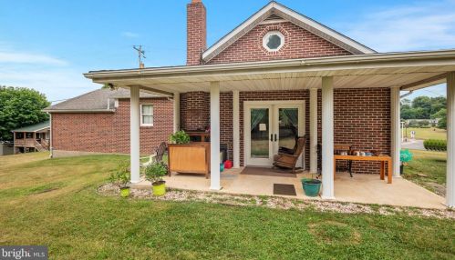 251 Solid Oak Dr, Three Churches WV  26757-6383 exterior