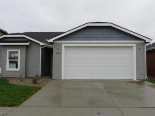 3401 34th St, Williston, ND 58801
