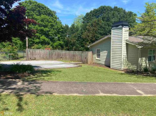 1680 Hill St, Conyers GA  30012-3724 exterior