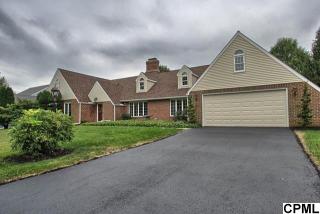 1203 White Birch Ln, Carlisle PA  17013-3591 exterior
