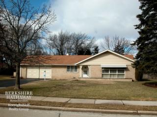 520 Margate Ter, Bannockburn IL  60015-3339 exterior
