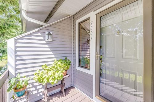 2001 Mill Pond Dr, Wapping, CT 06074-4320