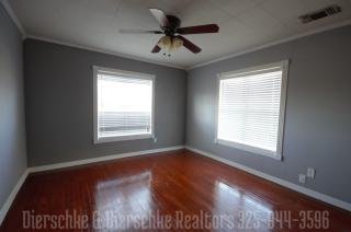 101 Clayton St, San Angelo TX  76905-7709 exterior