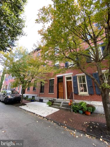 2210 Brandywine St, Philadelphia, PA 19130-3109