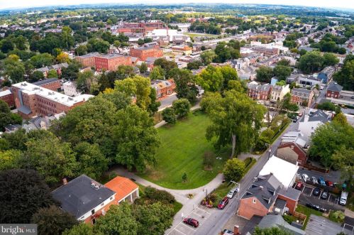 202 Marion St, Lancaster PA  17602-2758 exterior