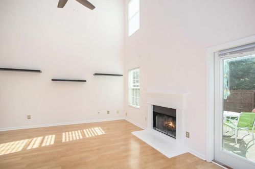 2290 Charleston Pointe, Atlanta GA  30316-3025 exterior