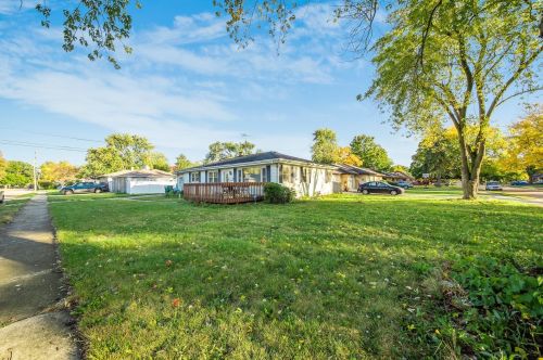 812 Alann Dr, Joliet, IL 60435-3821