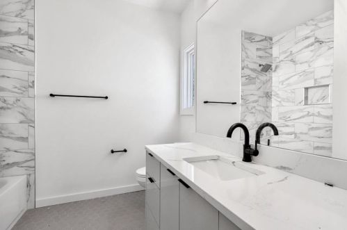 1923 Frd St, Atlanta GA  30318-0027 exterior